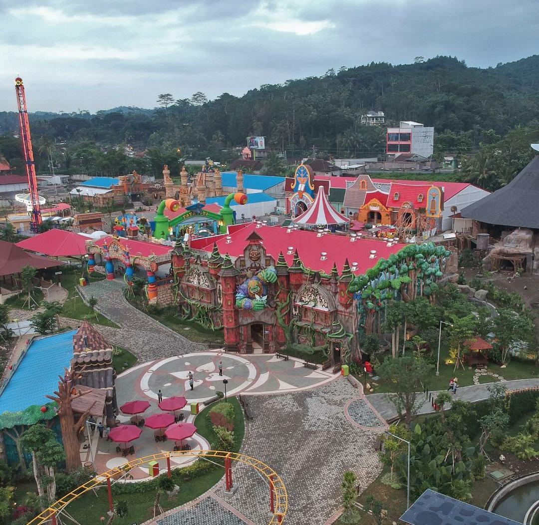 Arvel Collection: Puncak Seni dan Hiburan di Jantung Cilacap